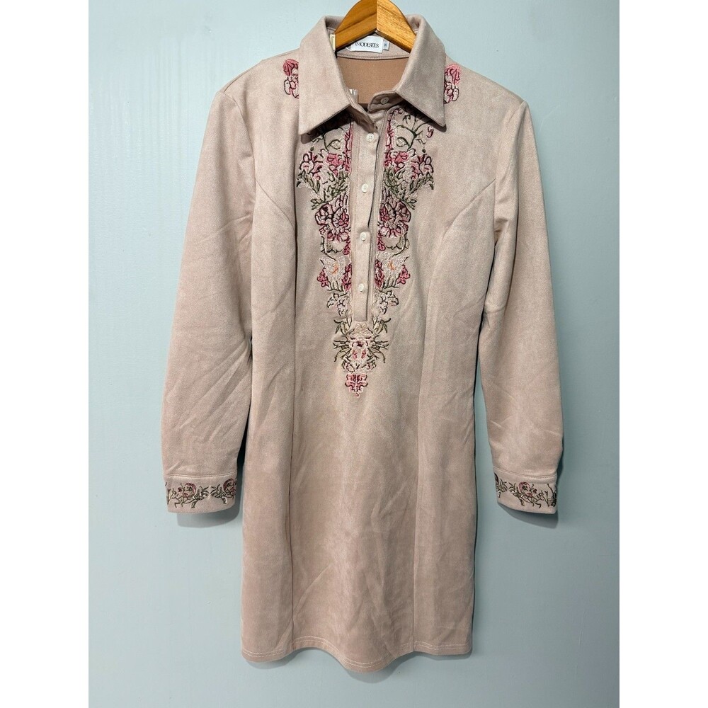Modesees Womens Blush Faux Suede Embroidered Floral Button Shirt NWT Small